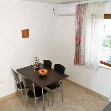 On The Beach Apartment Rovinj