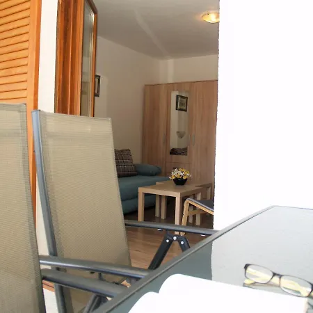 On The Beach Apartment